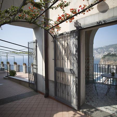 Domus San Vincenzo Bed and Breakfast Sant'Agnello Exterior foto