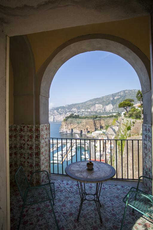 Domus San Vincenzo Bed and Breakfast Sant'Agnello Exterior foto