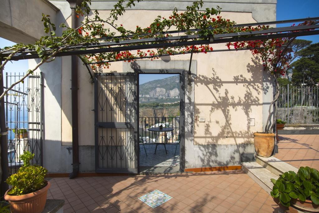 Domus San Vincenzo Bed and Breakfast Sant'Agnello Exterior foto